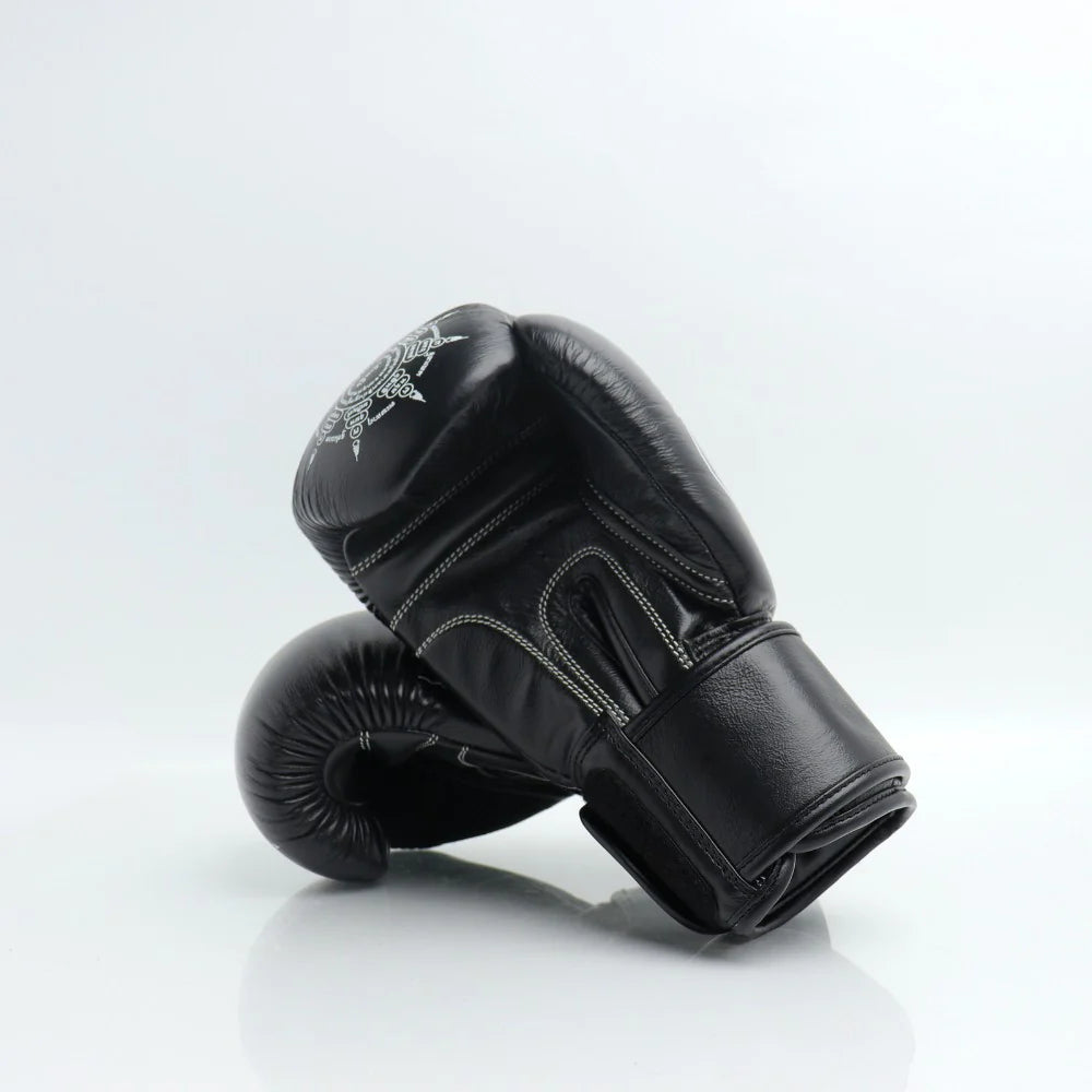 THAISMAI "YANT" Muay Thai Boxing Gloves Black